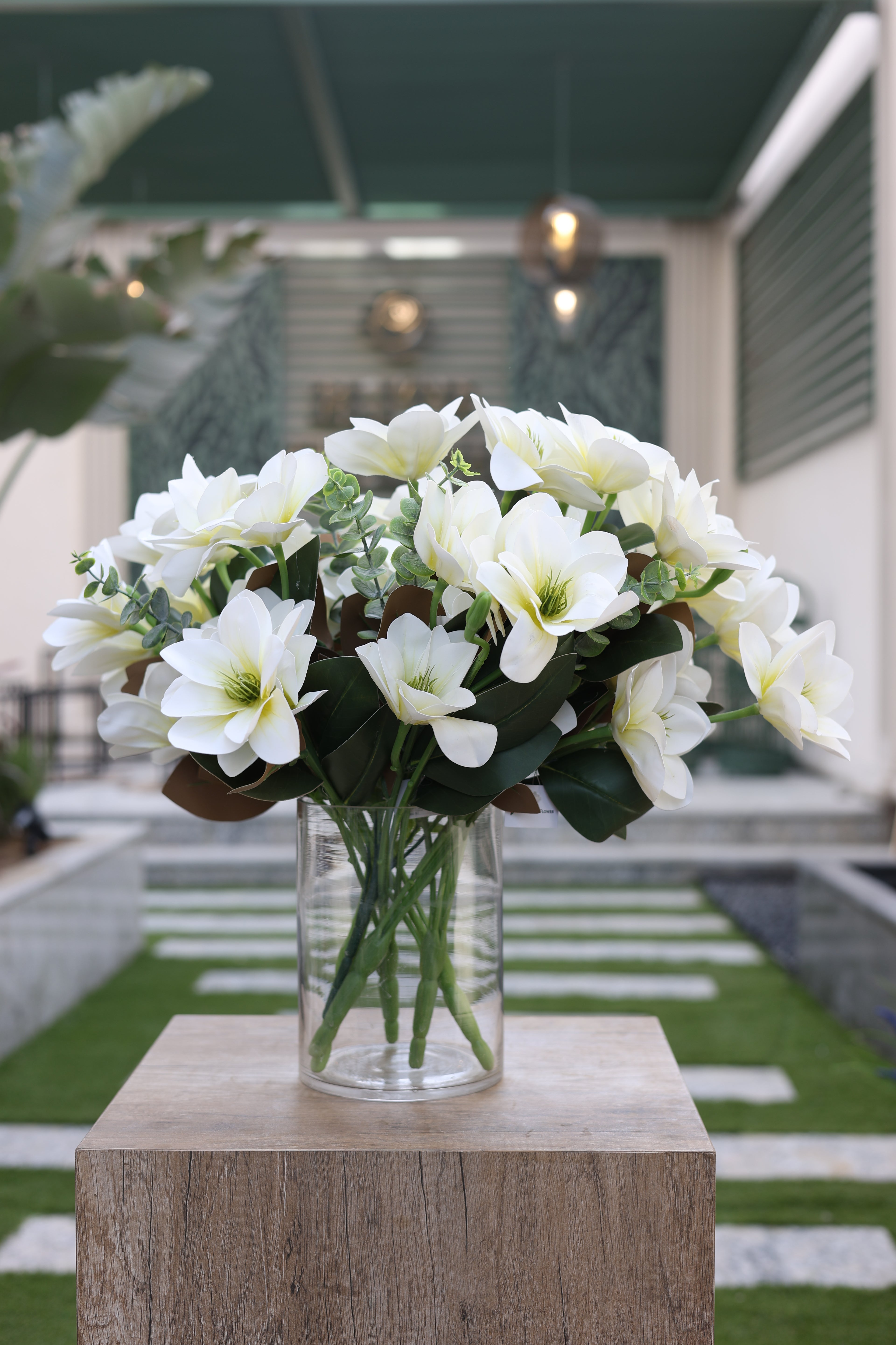 white artificial magnolia and Dischidia in Methyl vase Egypt