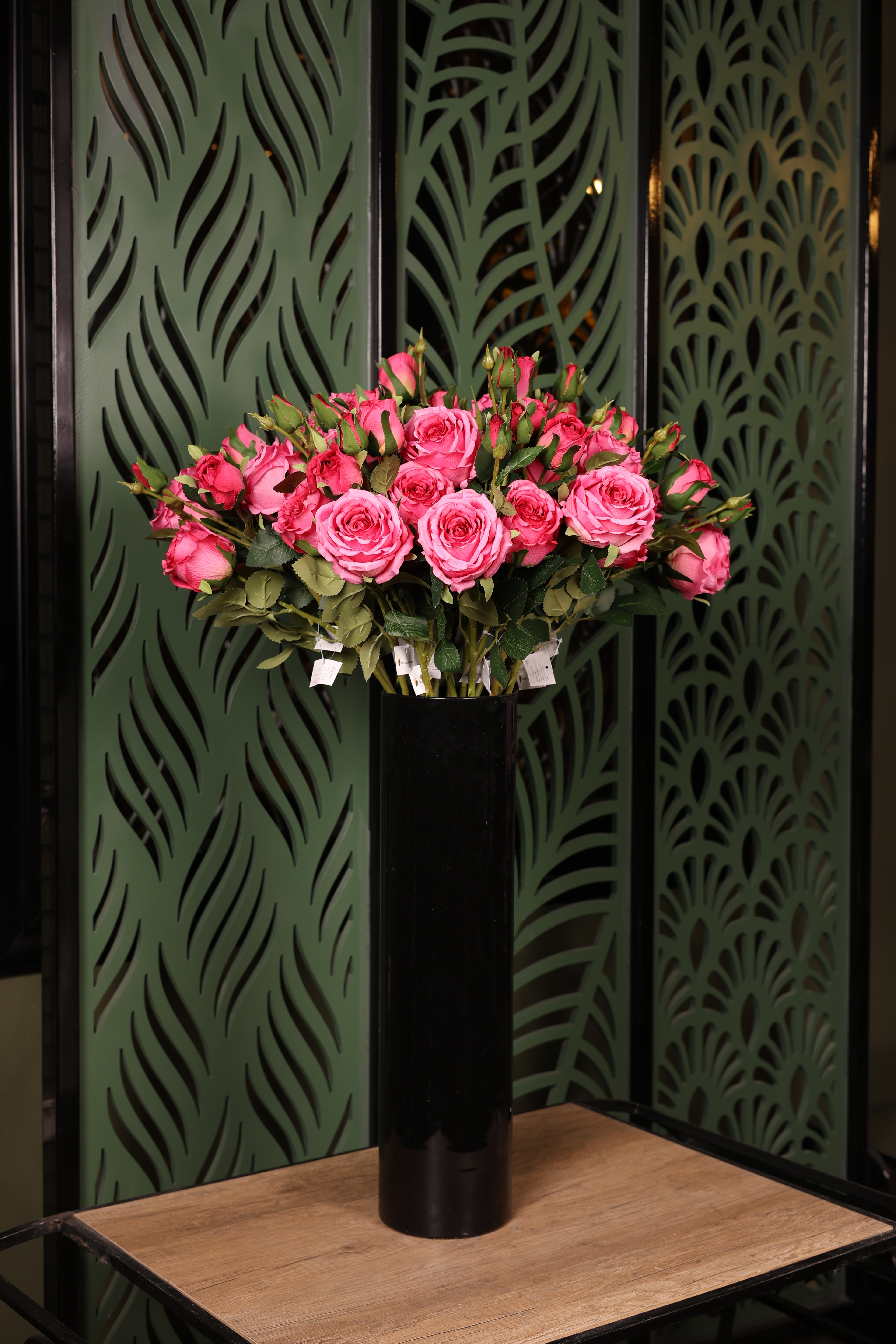 artificial baby roses 8 stem vase Egypt v2